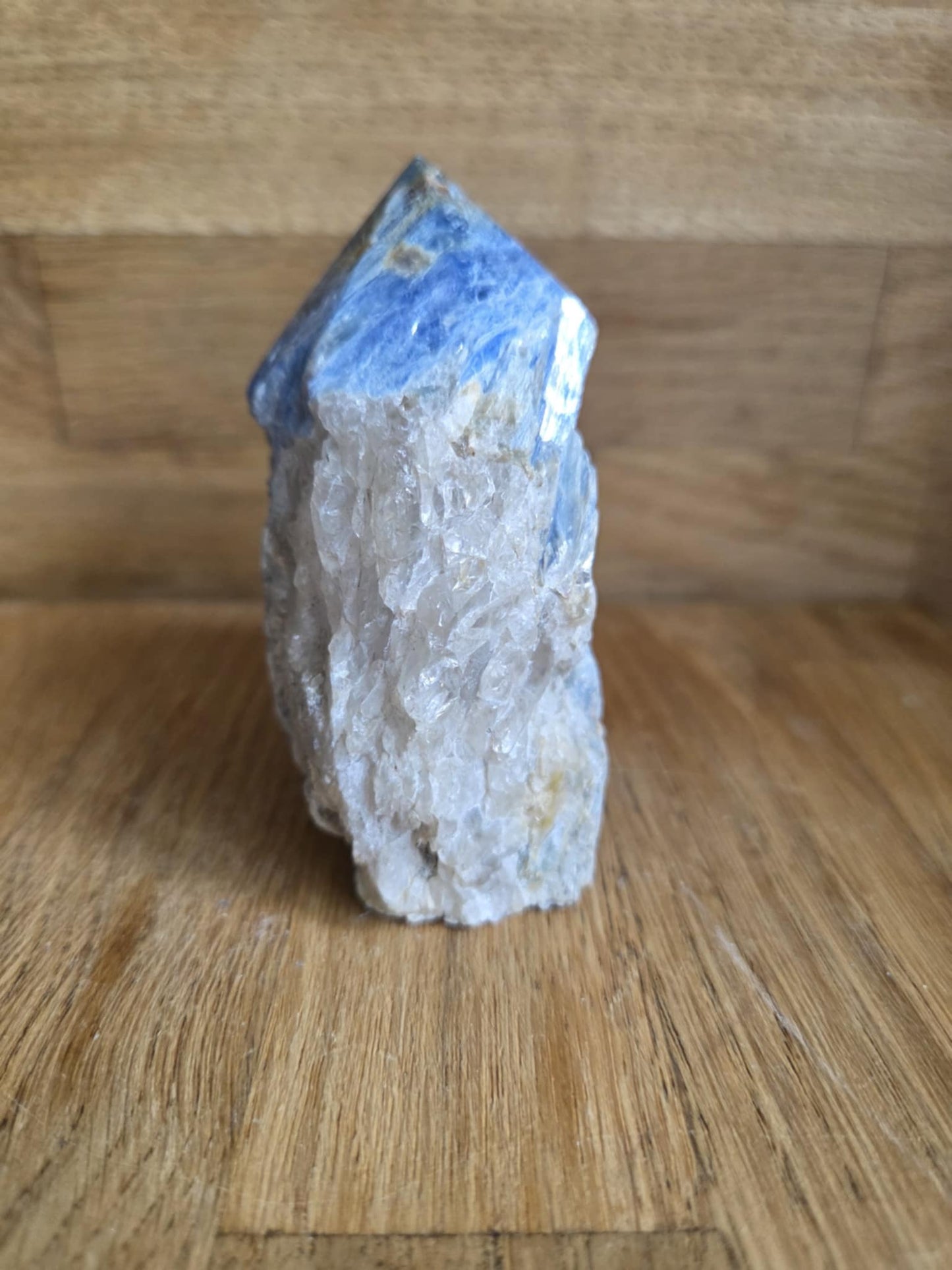 Kyanite generator point