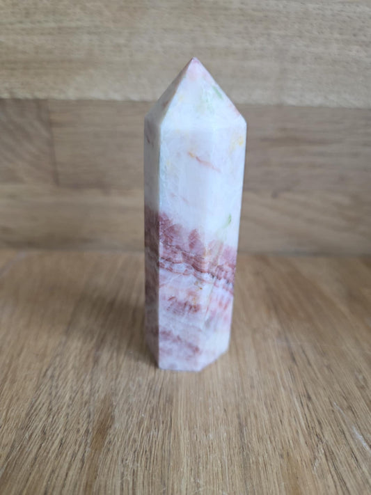 Banded calcite point, 8.87cm
