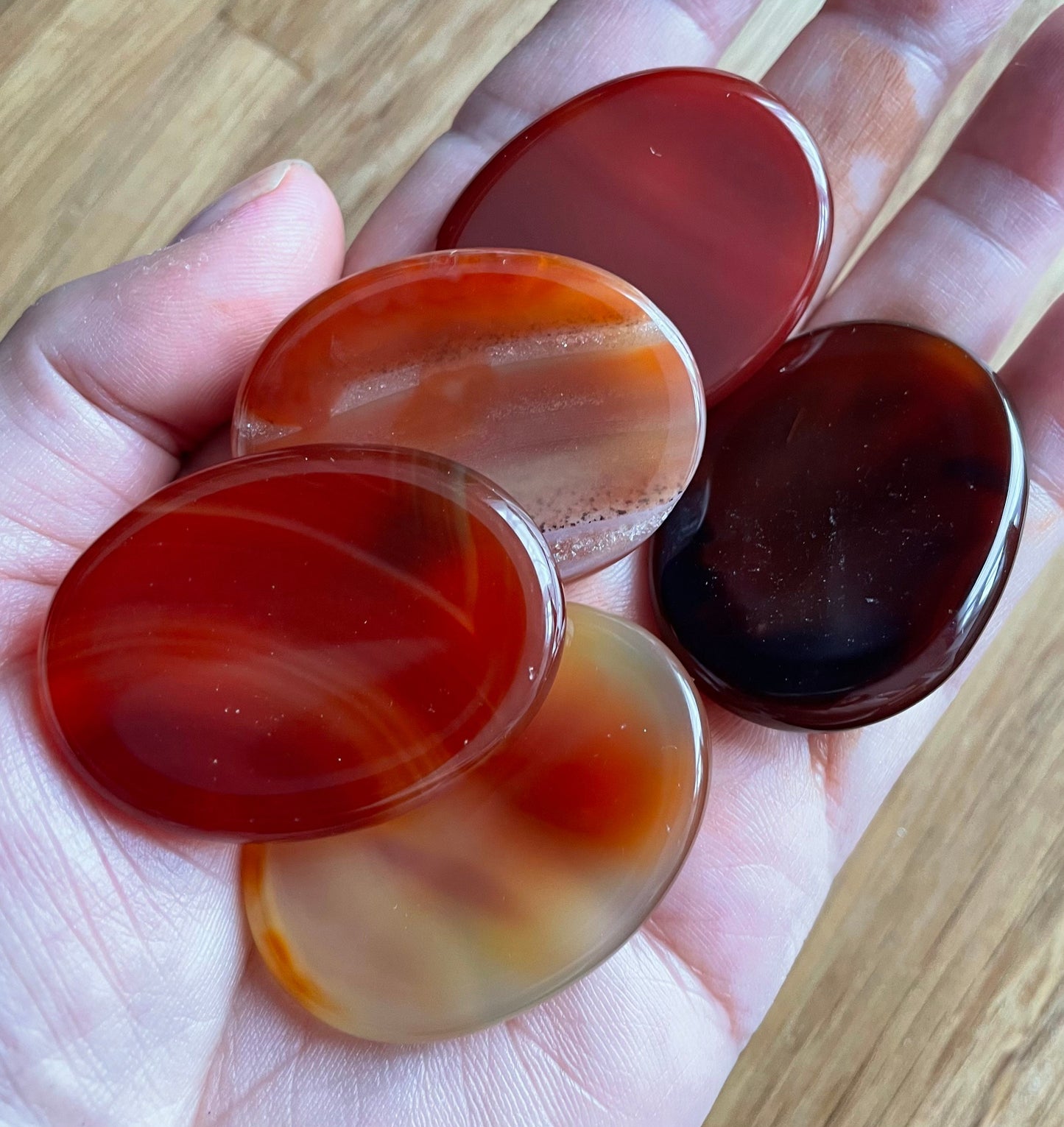 Carnelian thumbstone
