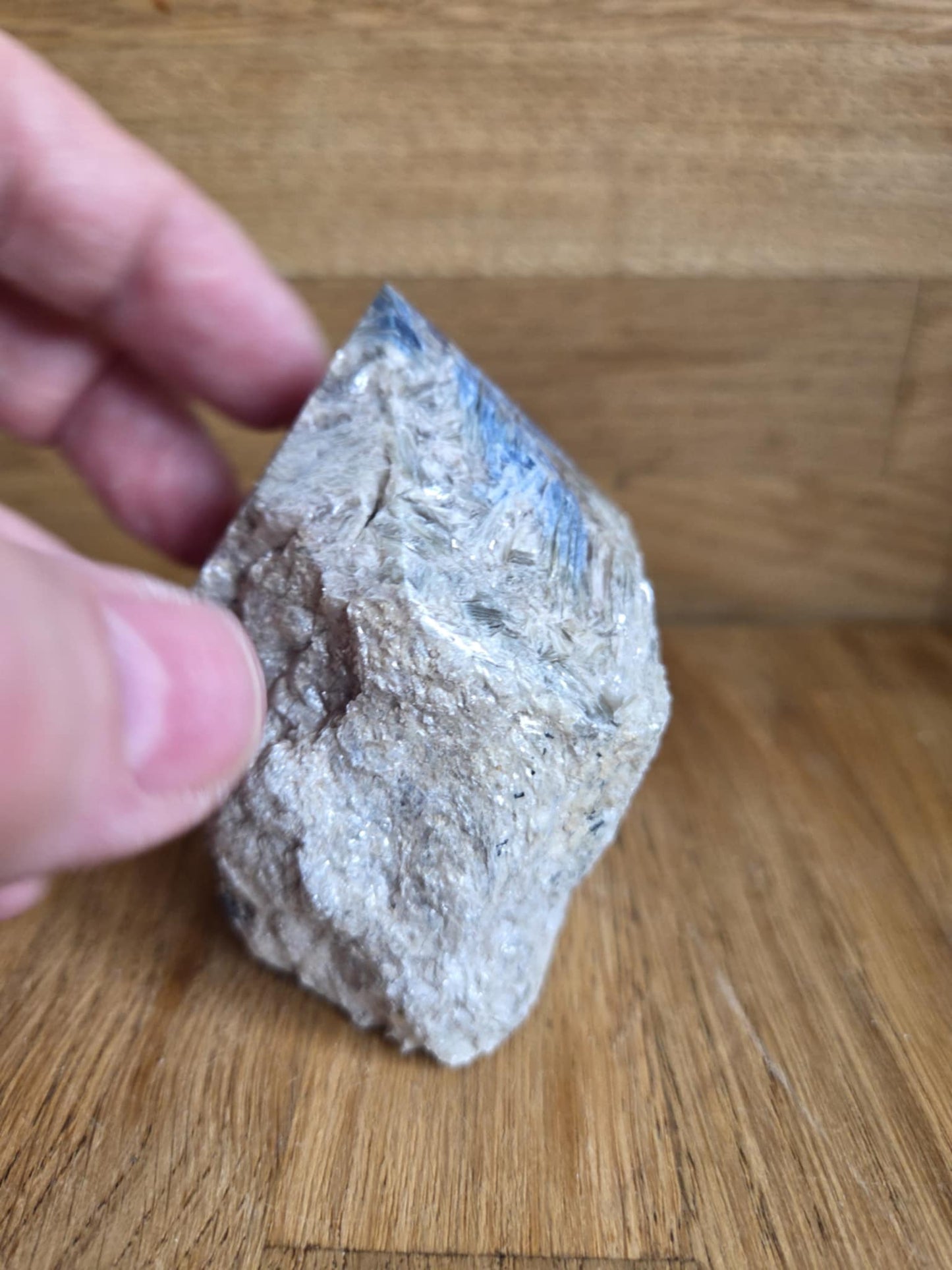 Kyanite generator point