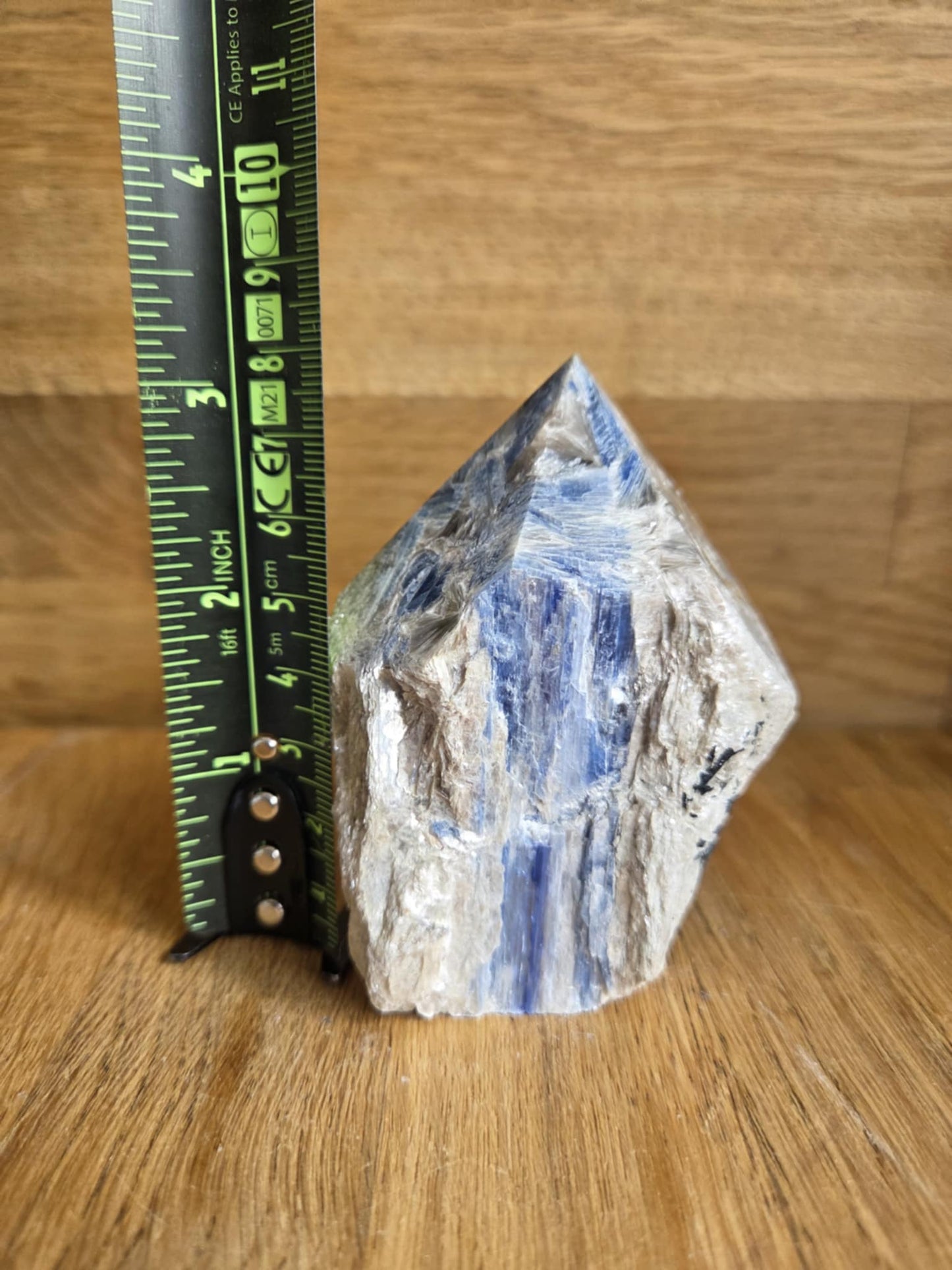Kyanite generator point