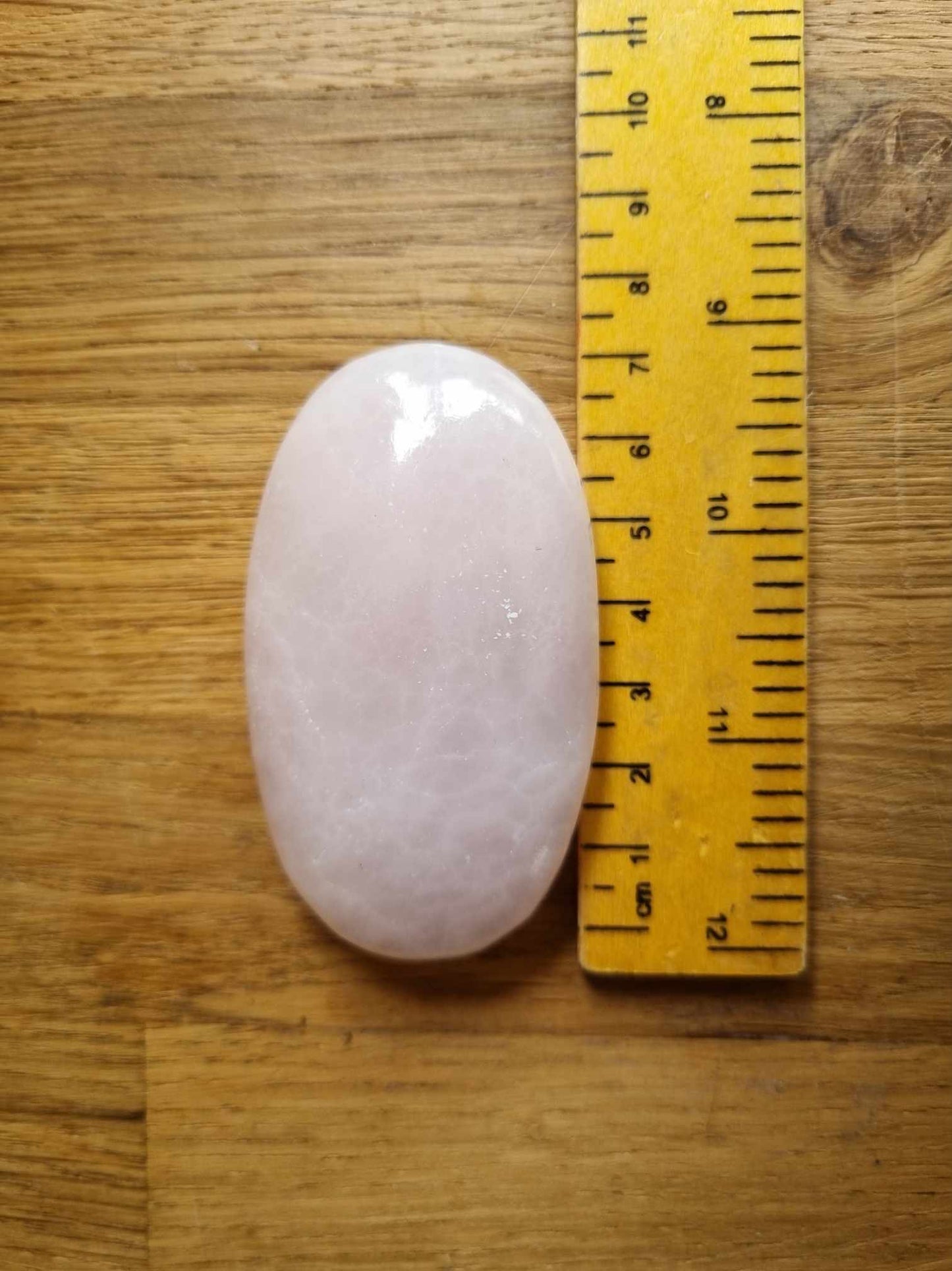 Mangano calcite palm stone