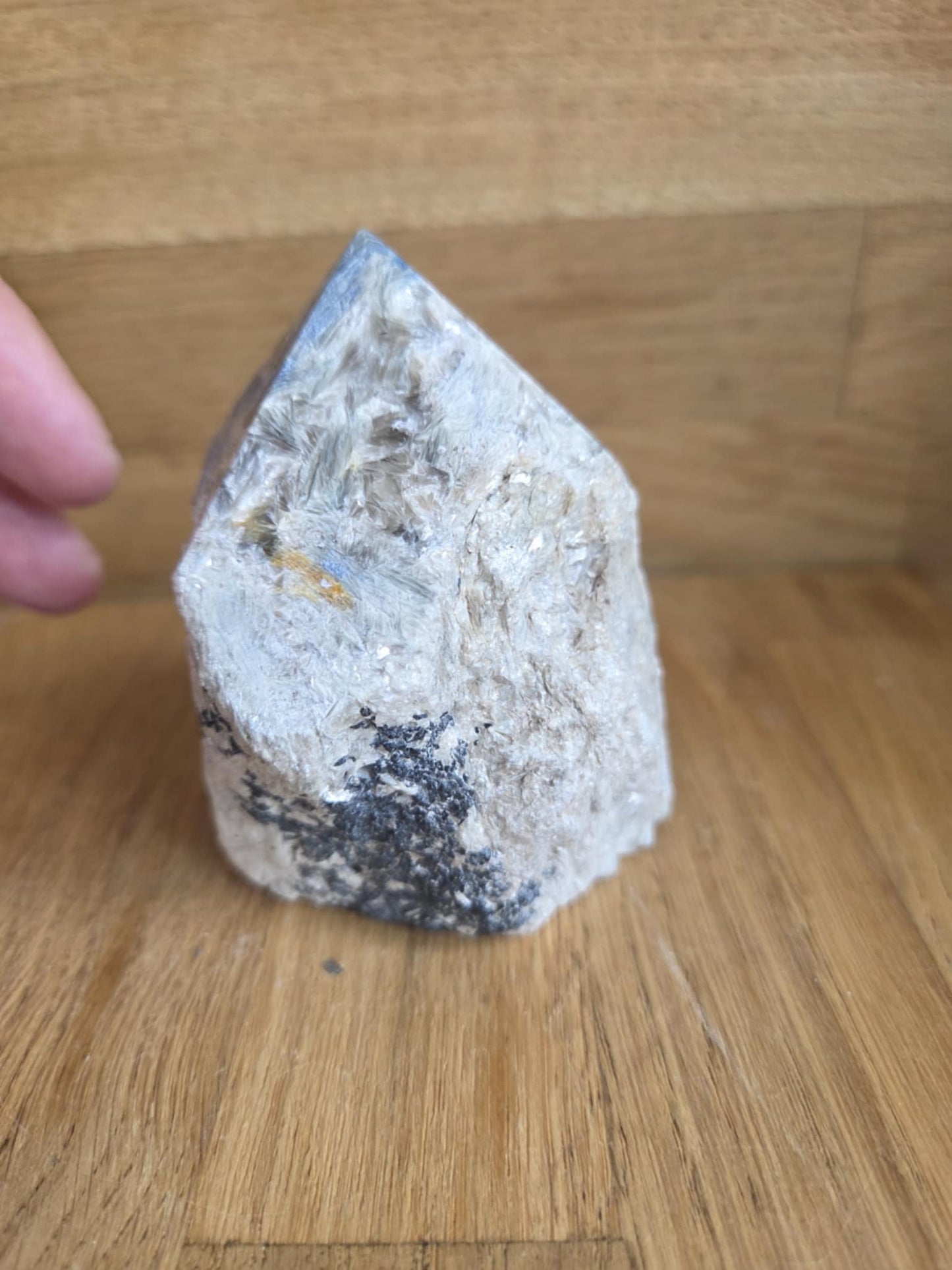 Kyanite generator point