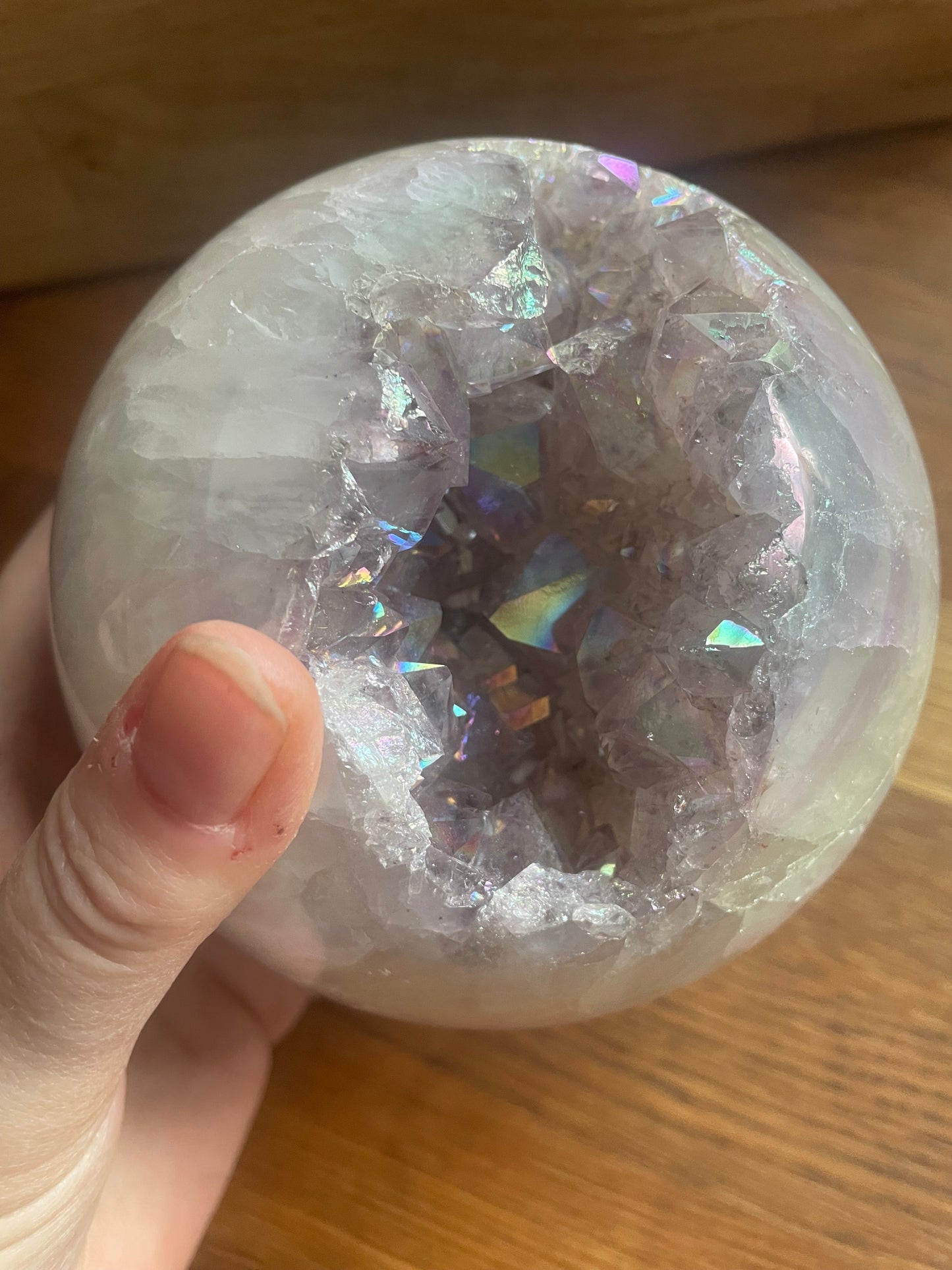 Amethyst aura druze sphere, 11.51 cm