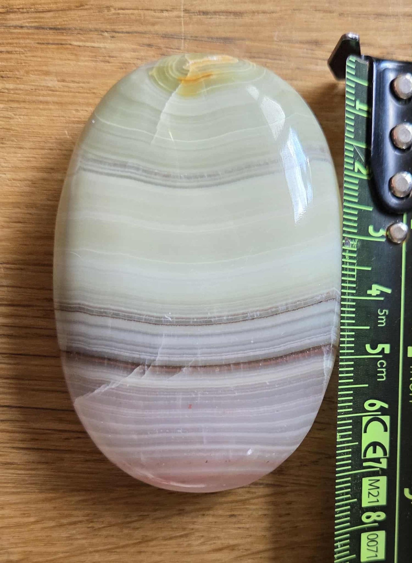 Onyx palm stone