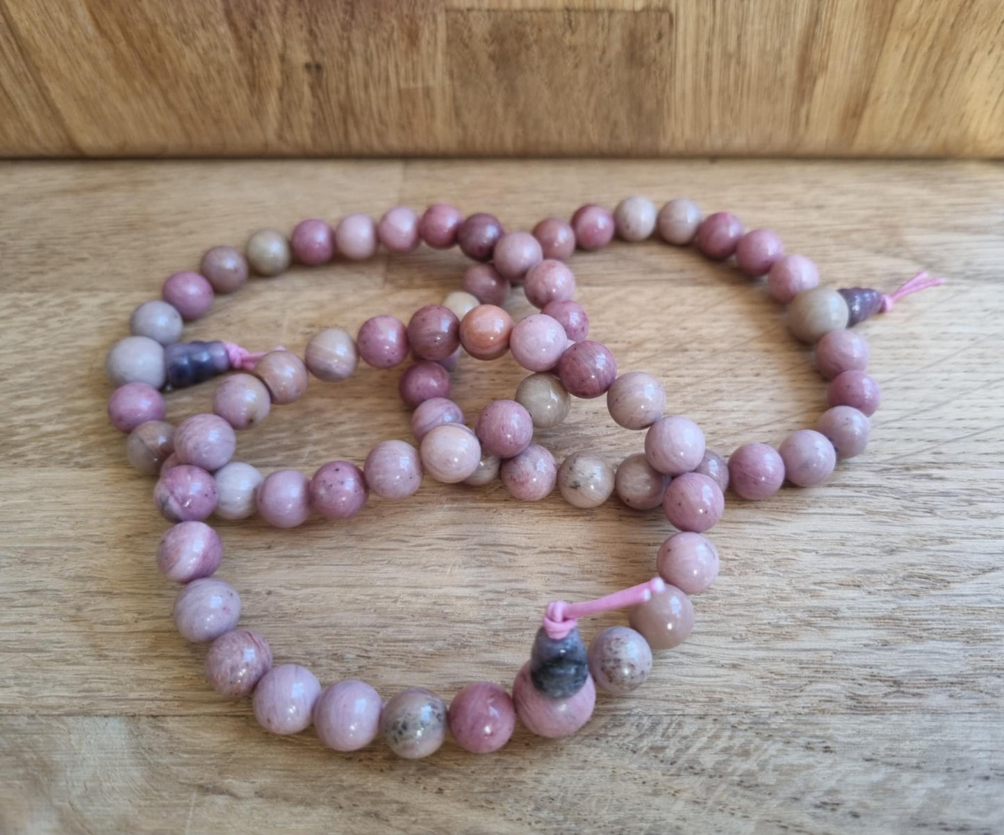 Rhodonite 8mm bead bracelet