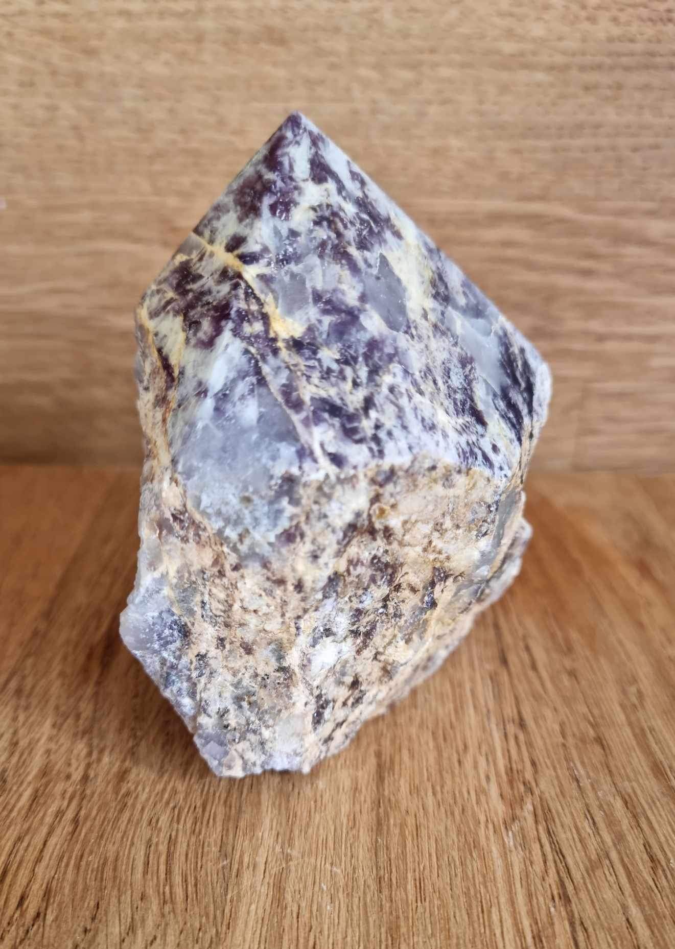 Lepidolite generator point