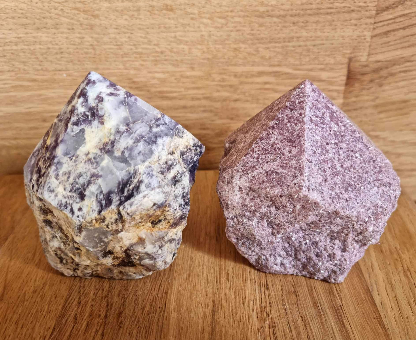 Lepidolite generator point