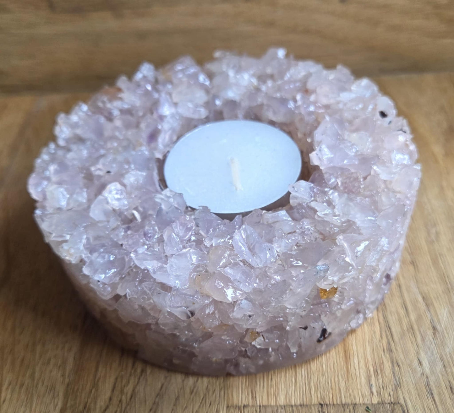 Gemstone chip tea light holder