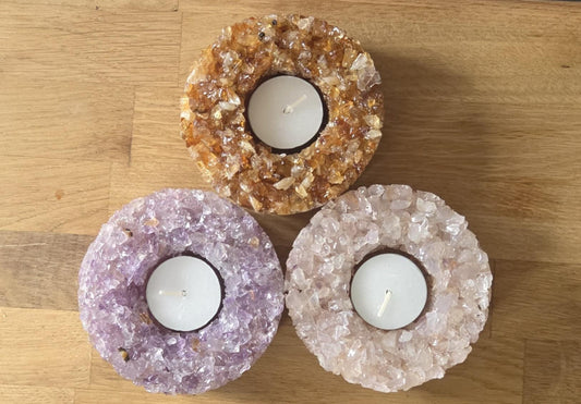 Gemstone chip tea light holder
