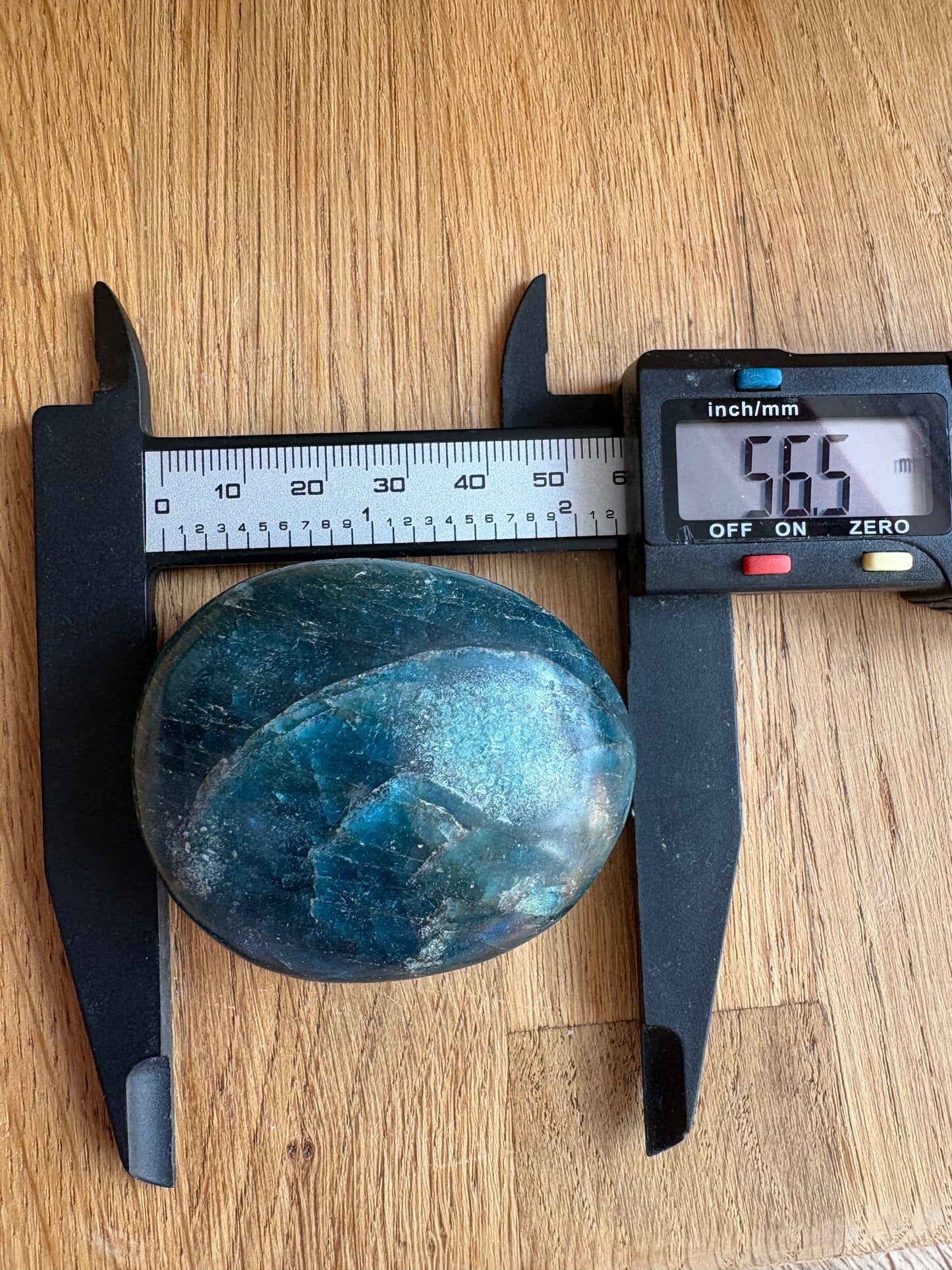 Apatite palmstone
