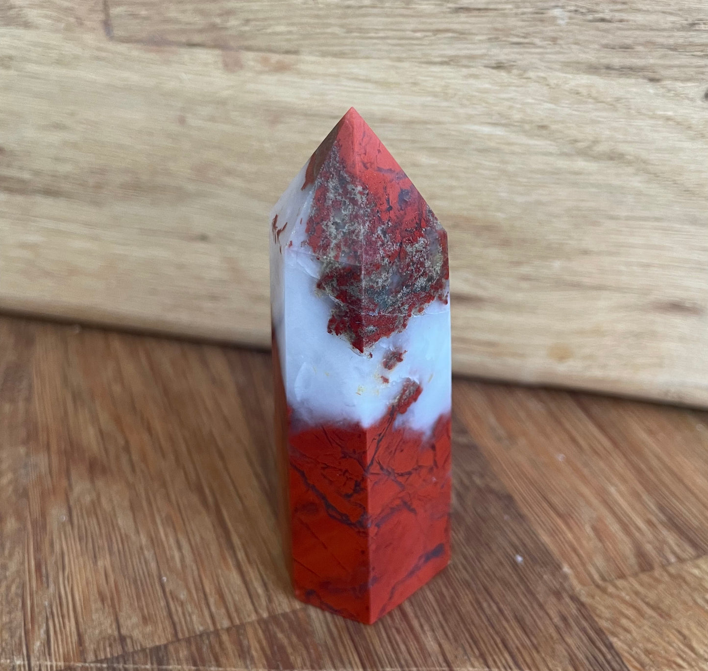 Brecciated jasper point