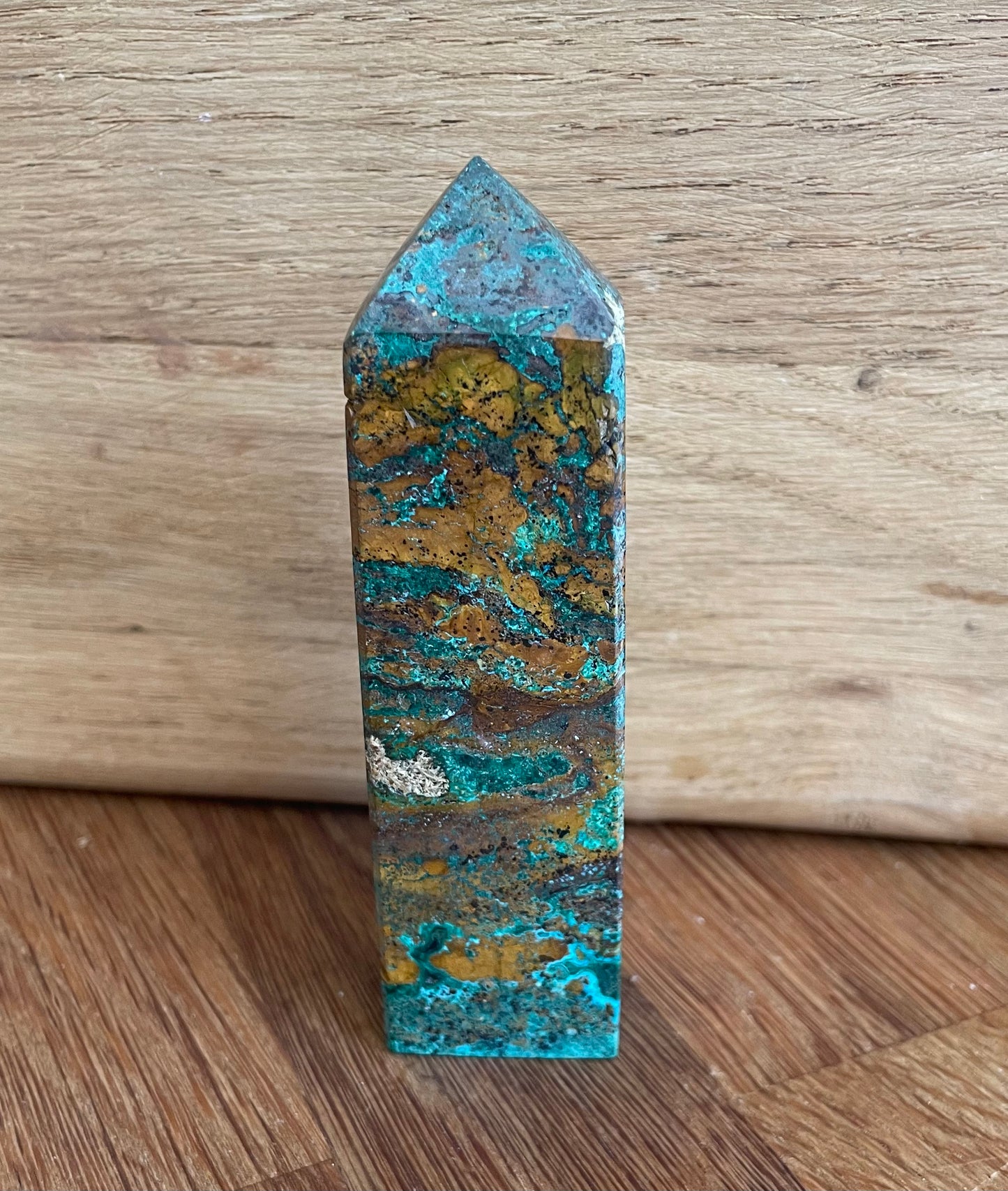 Chrysocolla point, 9.5cm