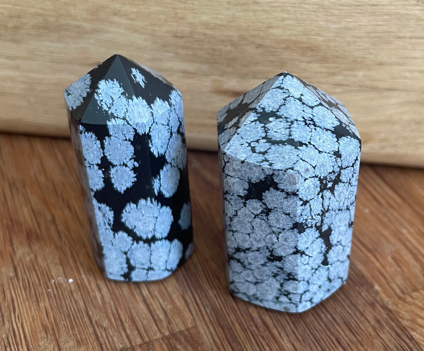 Snowflake obsidian point