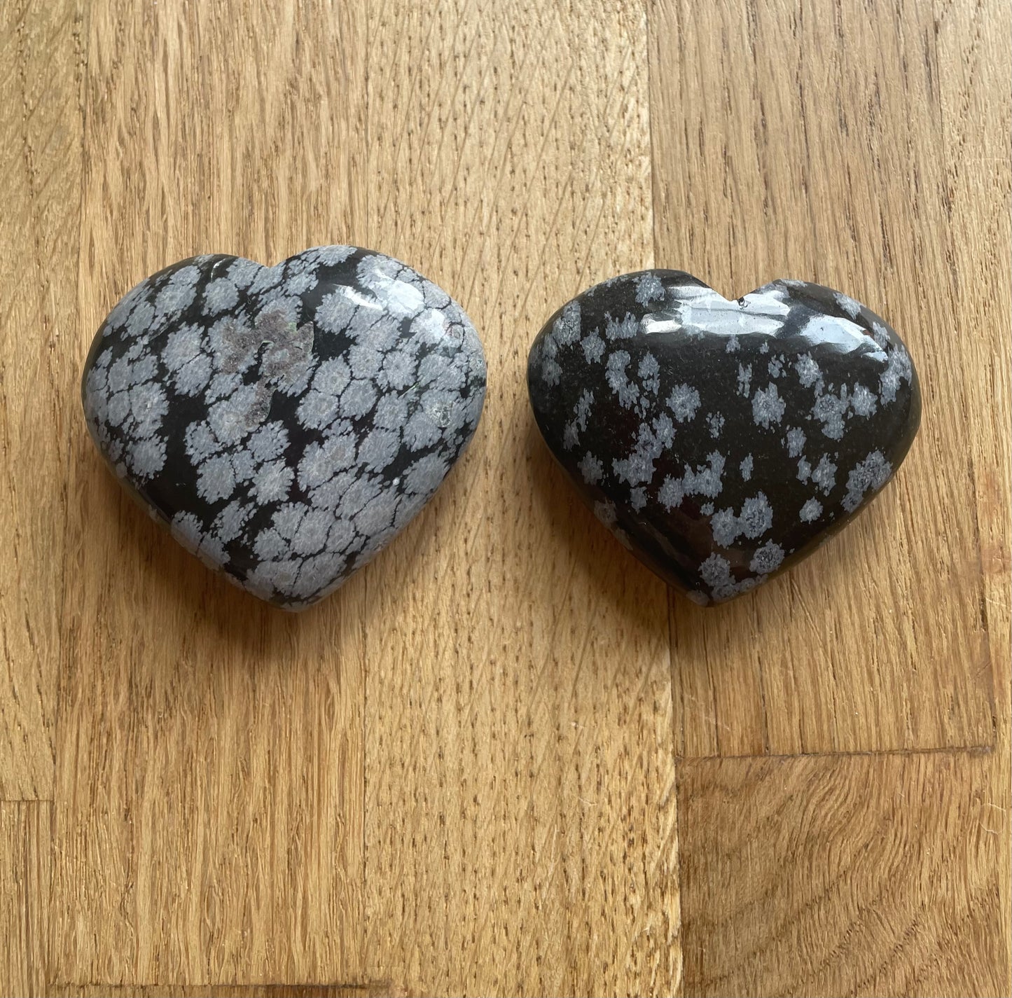 Snowflake obsidian heart