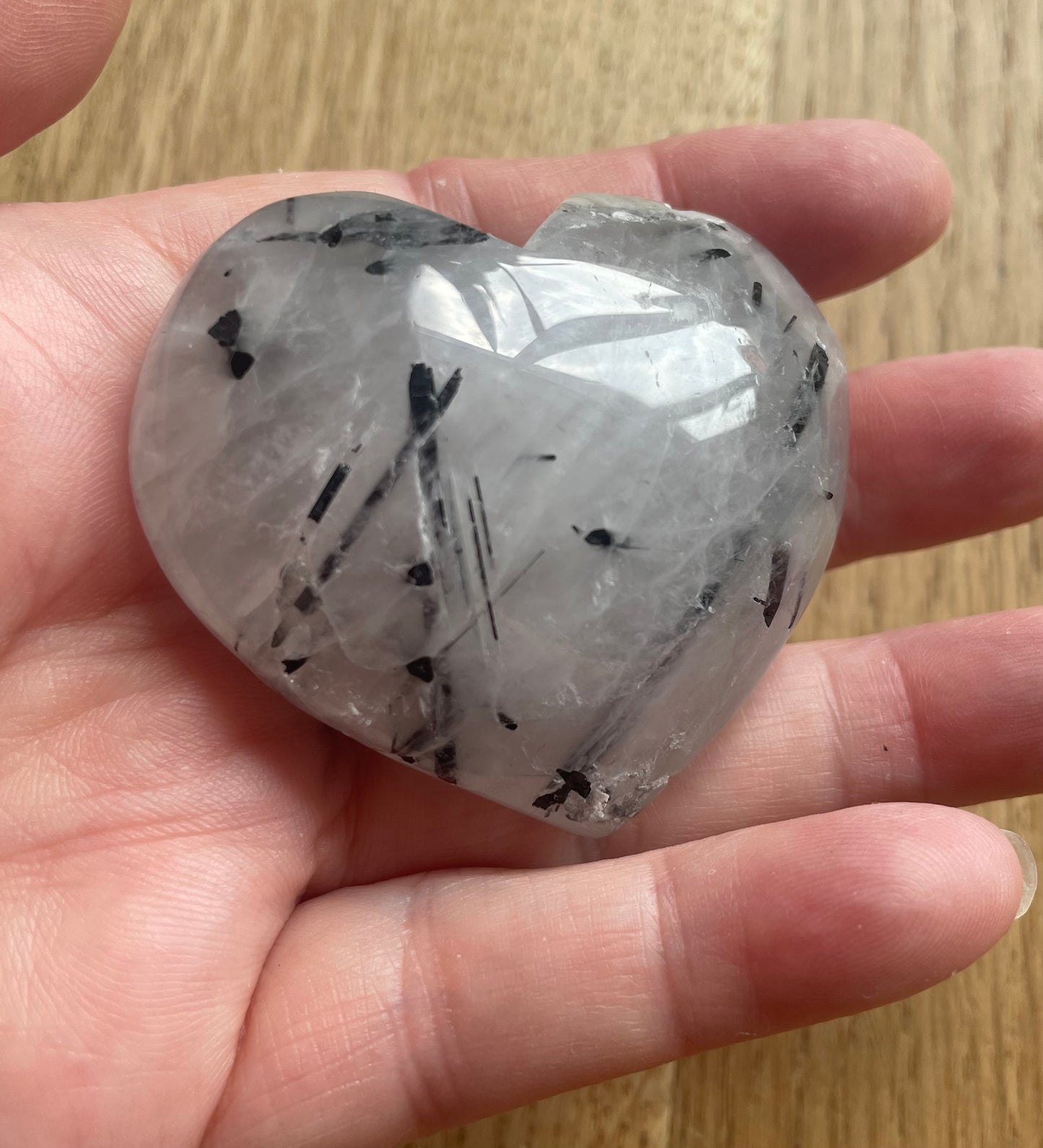 Tourmaline in quartz heart, 5.3cm wide