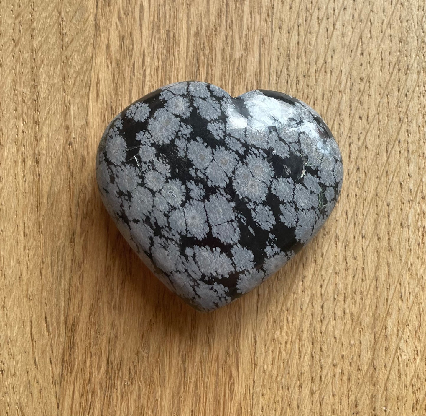 Snowflake obsidian heart