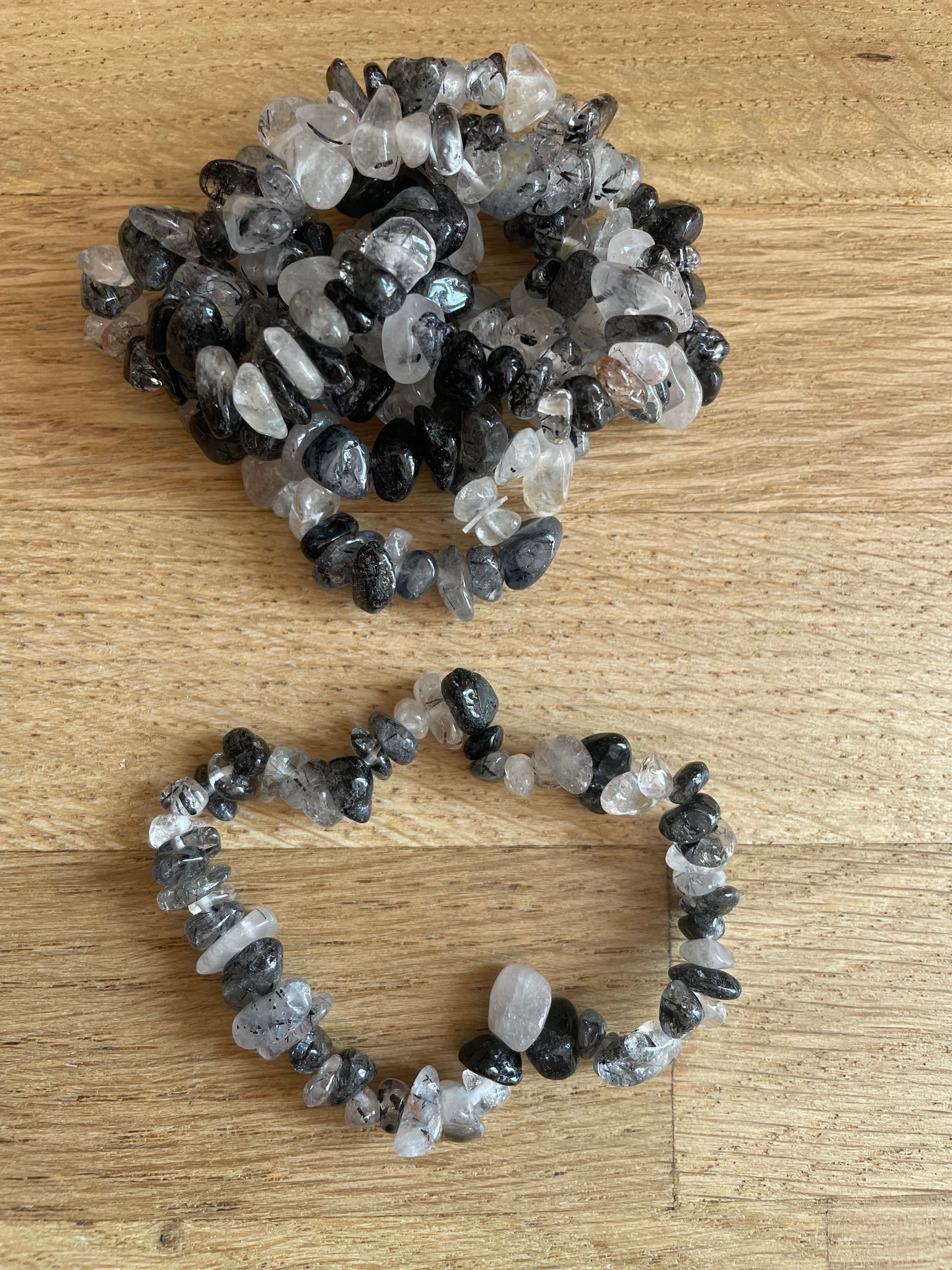 Tourmalinated quartz chip bracelet