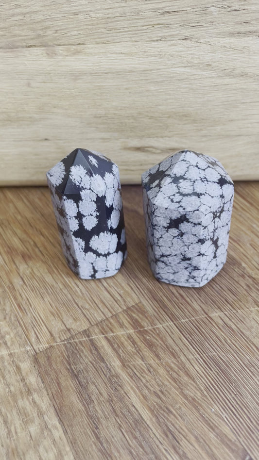 Snowflake obsidian point