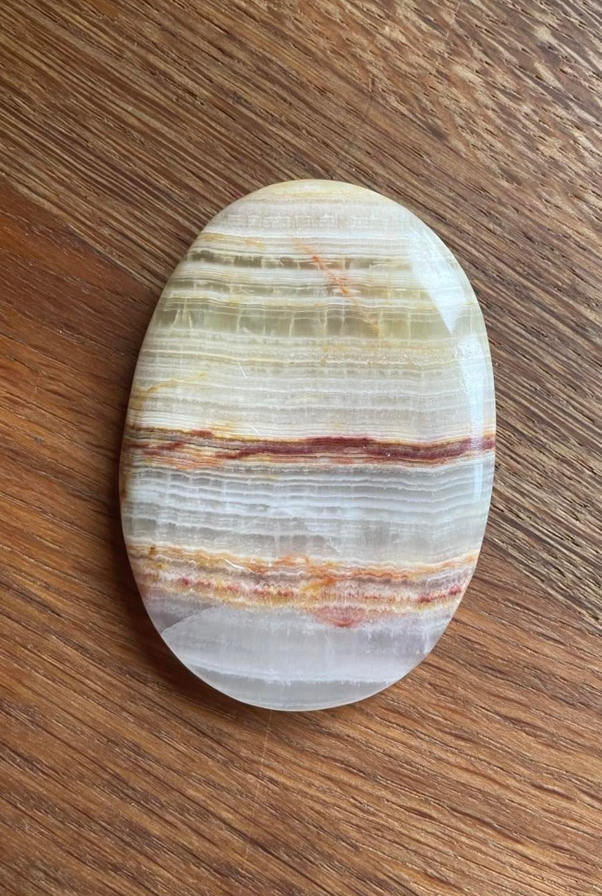 Onyx palm stone