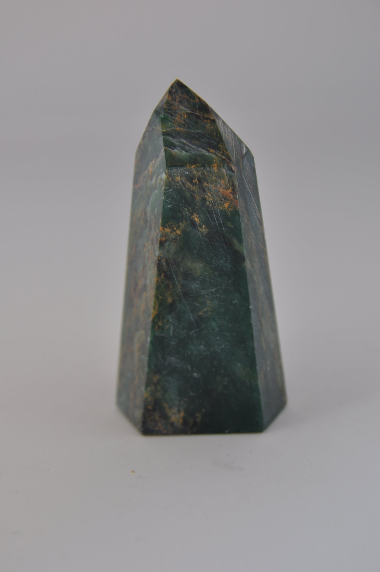 Fuchsite points