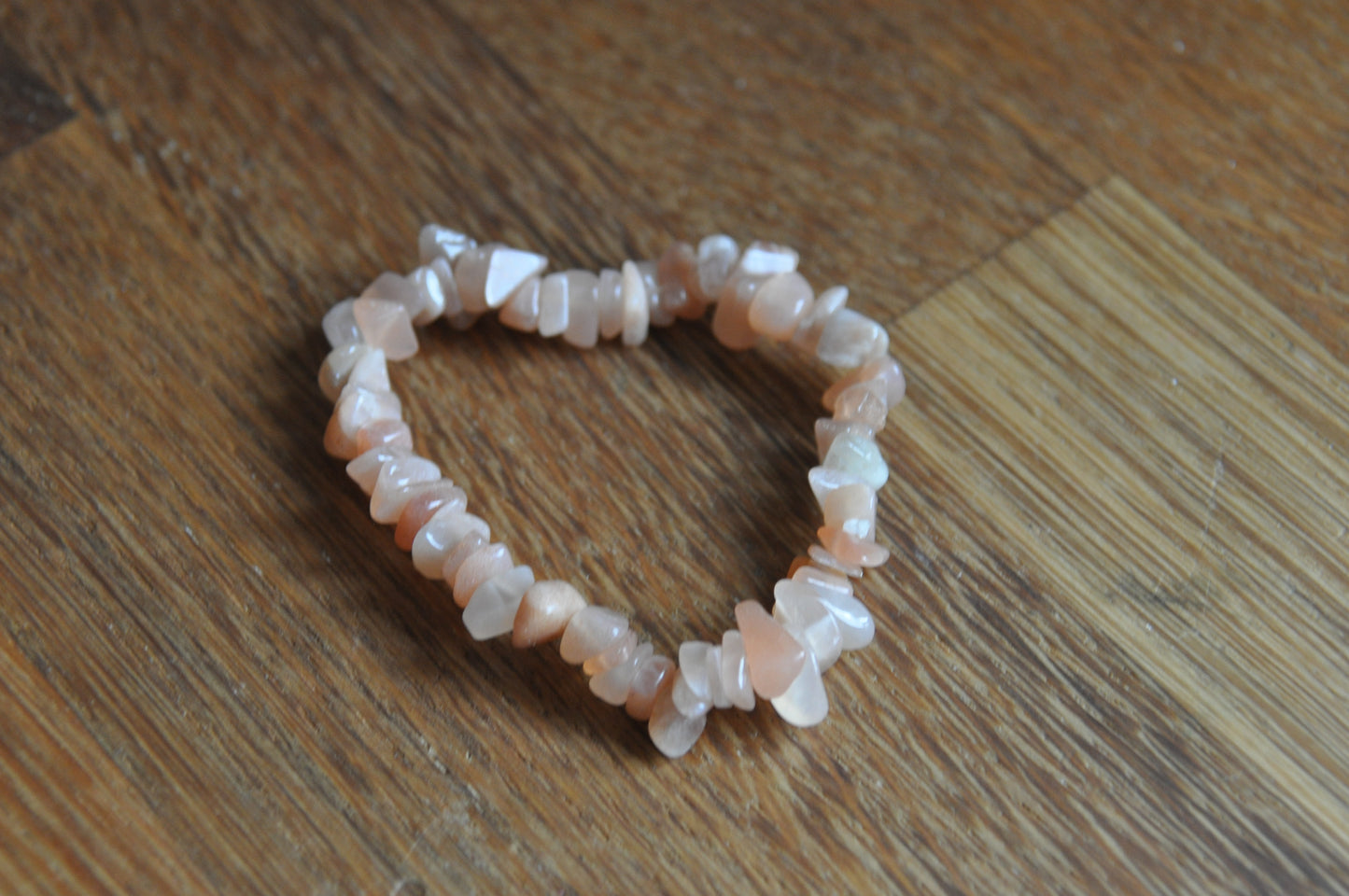 Sunstone chip bracelet