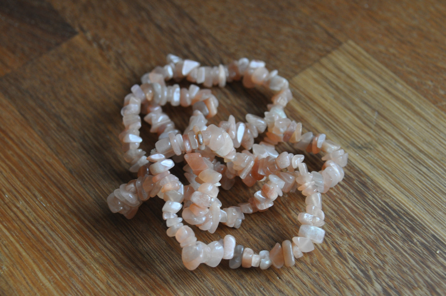 Sunstone chip bracelet