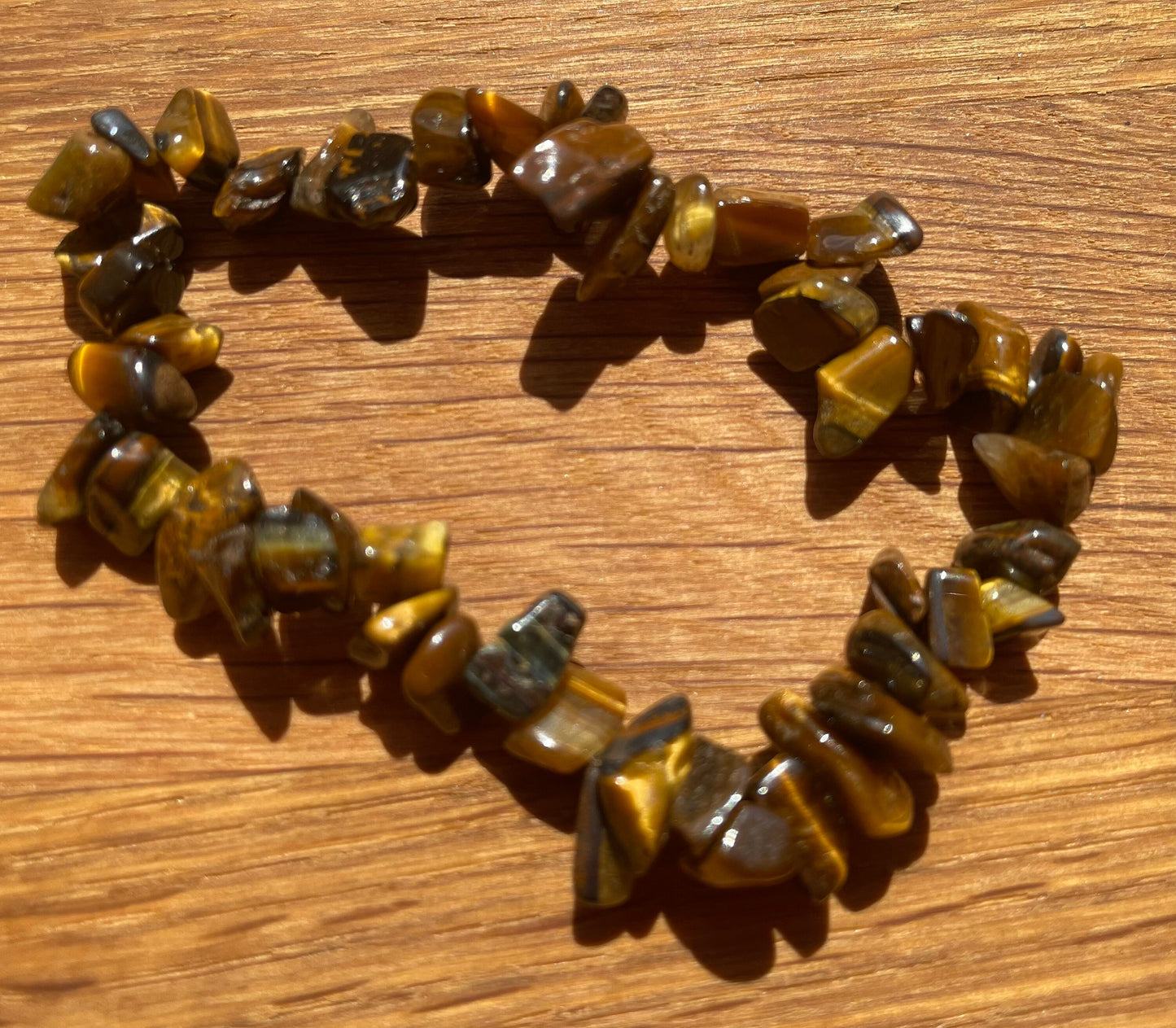 Tiger’s eye chip bracelet