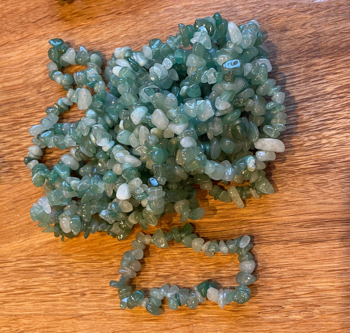 Green aventurine chip bracelet