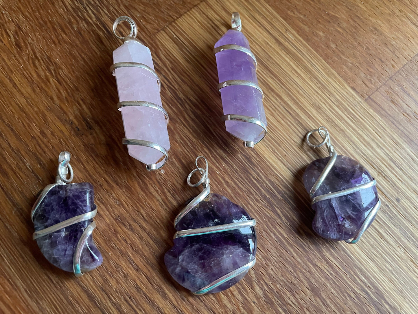 Wrapped gemstone pendant