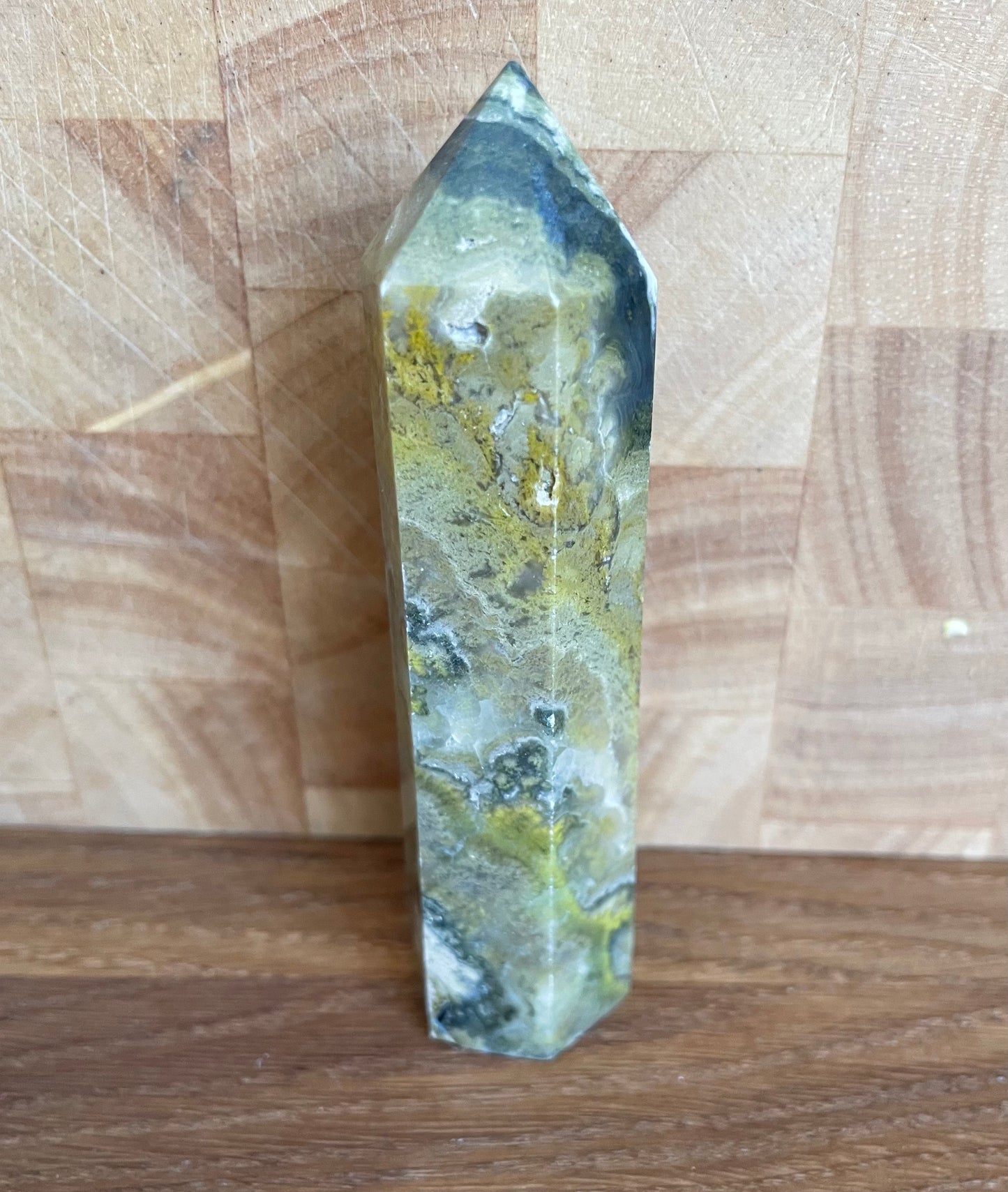 Tremolite obelisk