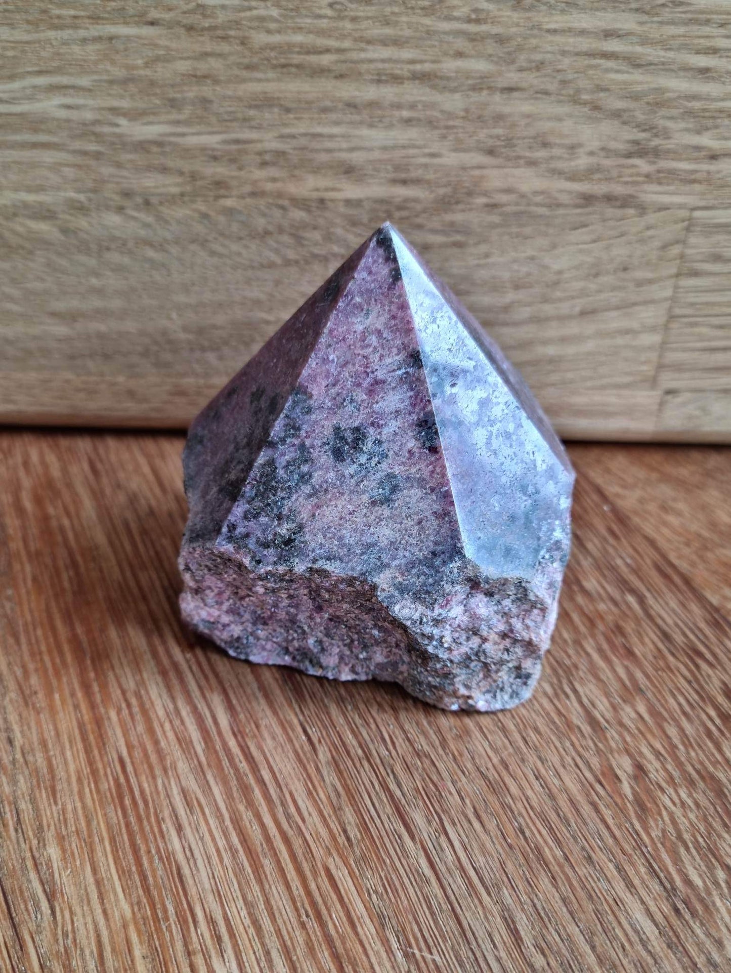 Rhodonite generator point