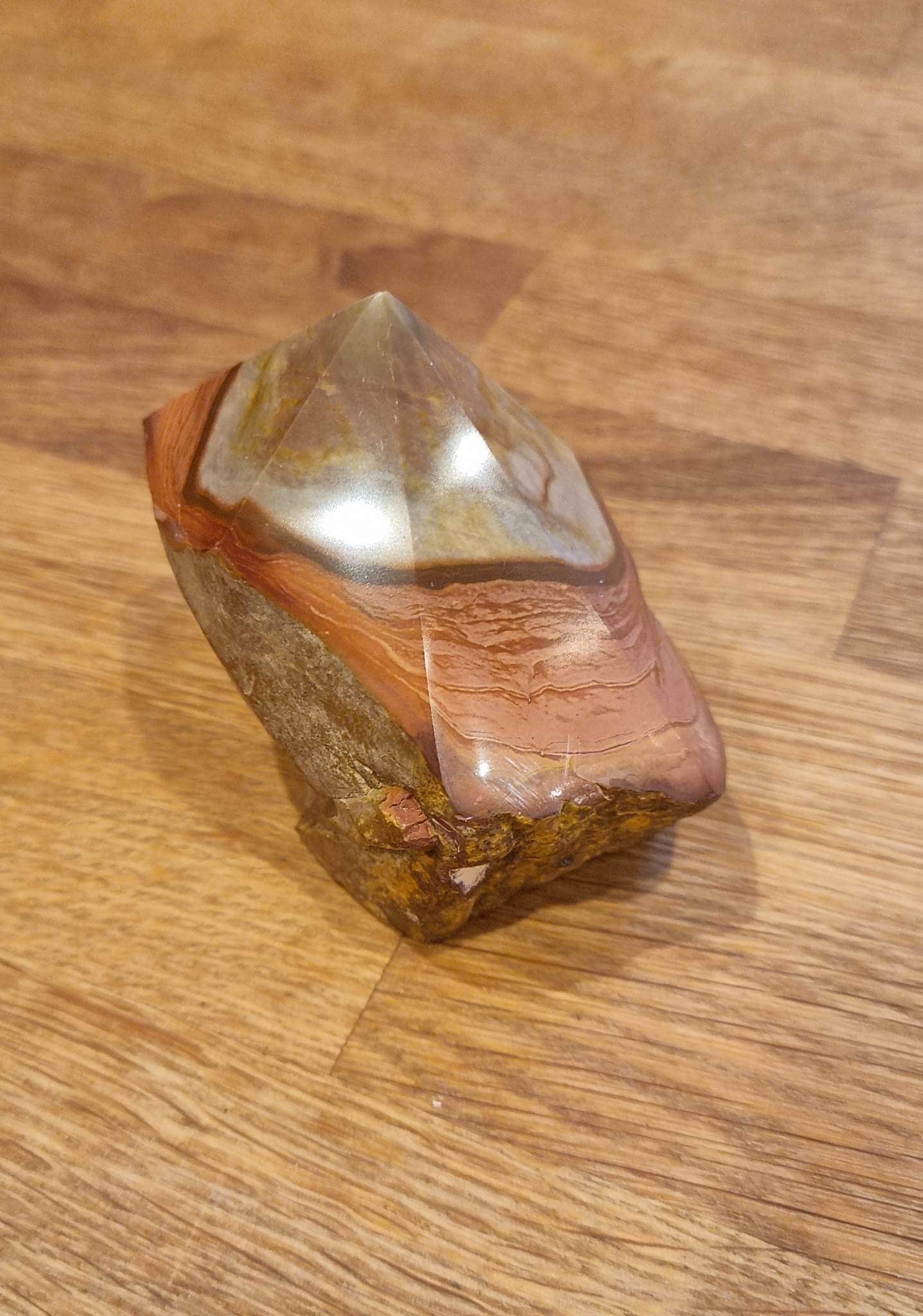 Polychrome jasper generator point