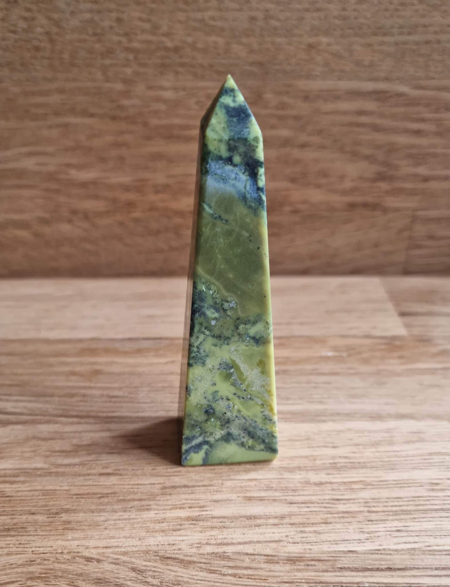 Serpentine with pyrite point