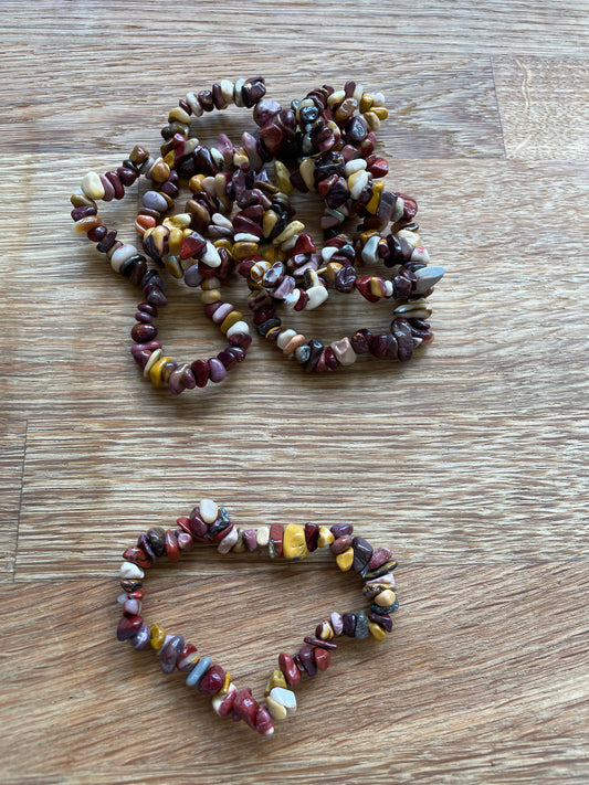 Mookaite chip bracelet