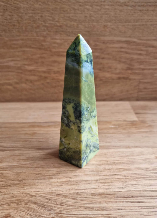 Serpentine with pyrite point