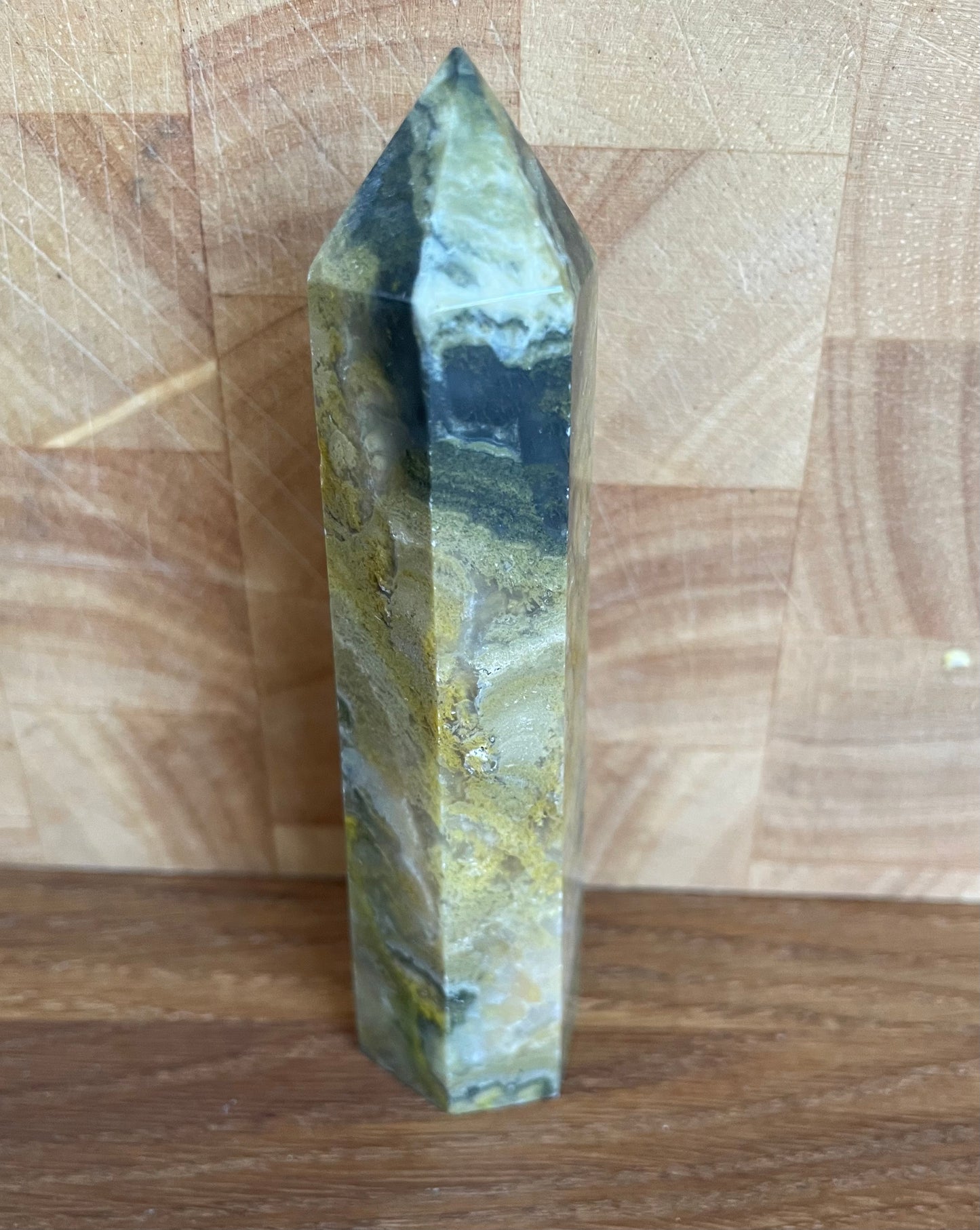 Tremolite obelisk