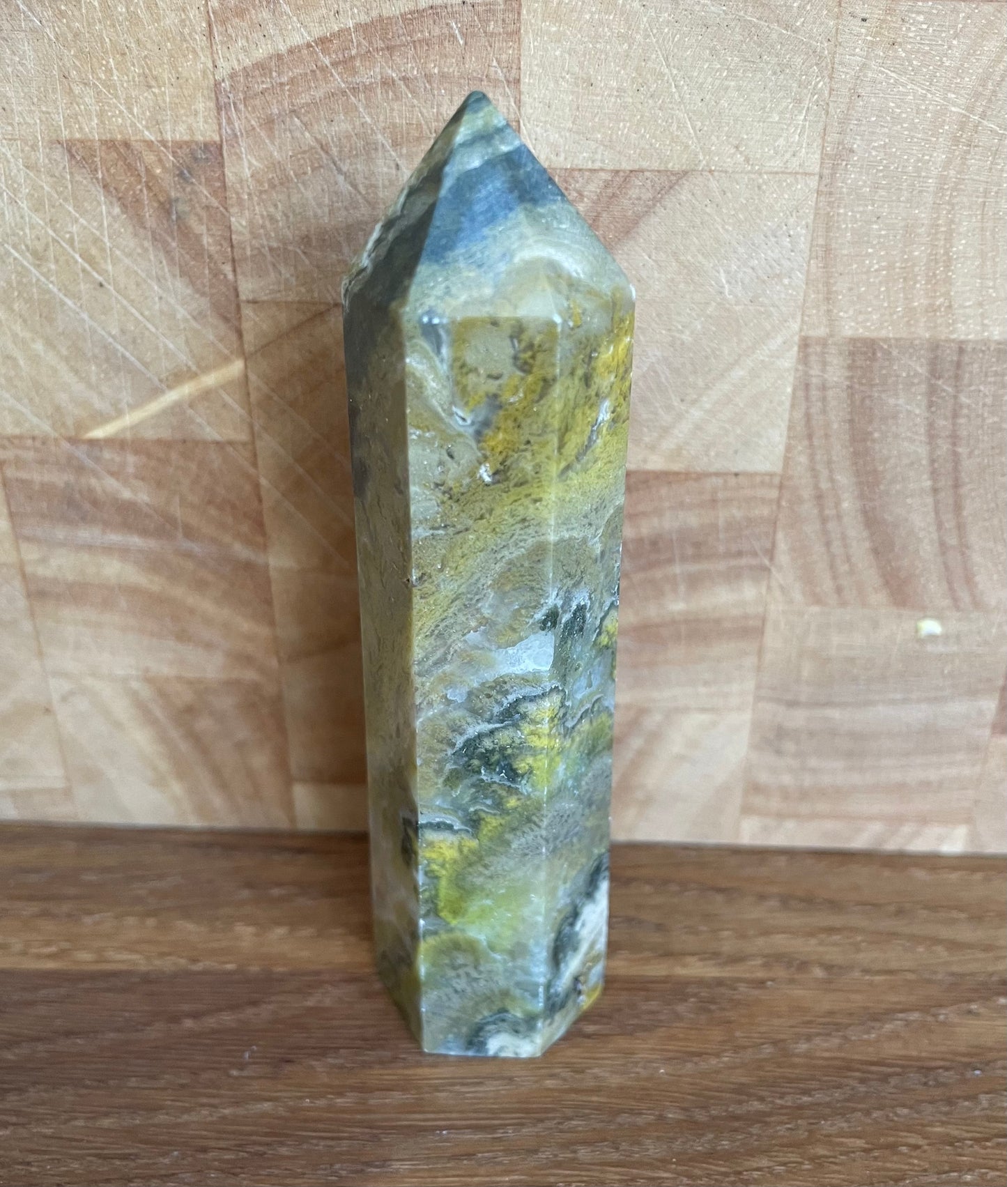 Tremolite obelisk