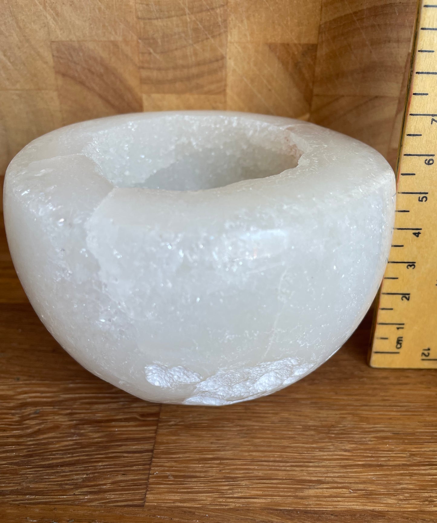 Quartz geode bowl, 906g